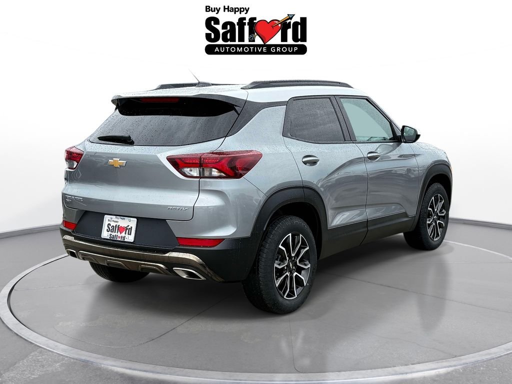 Used 2023 Gray Chevrolet ACTIV image 6