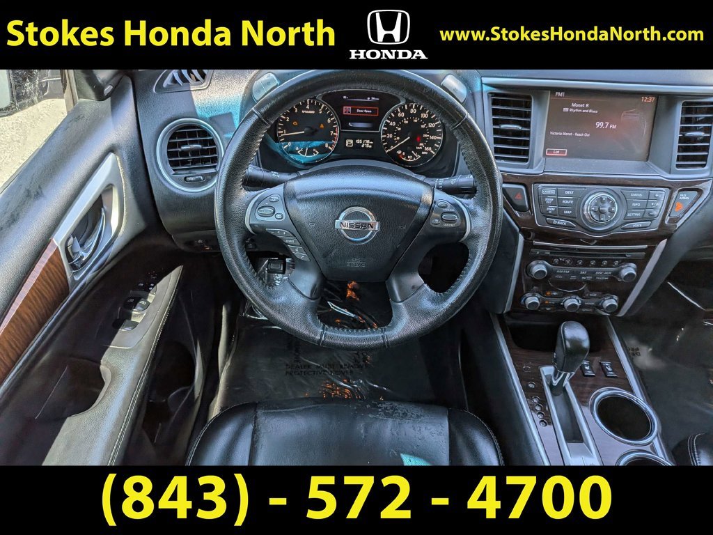 Used 2015 Silver Nissan SL image 22