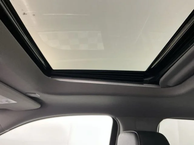 Used 2024  Chevrolet LTZ image 22