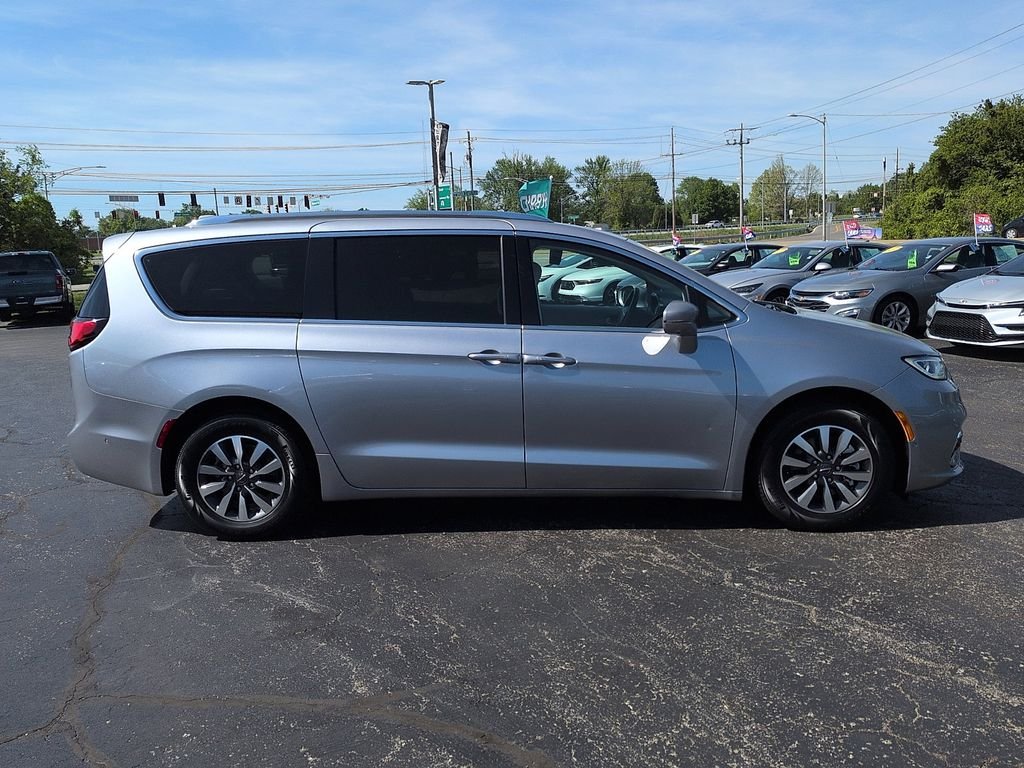 Used 2021 Chrysler Pacifica Hybrid Touring L with VIN 2C4RC1L71MR593943 for sale in Evansville, IN