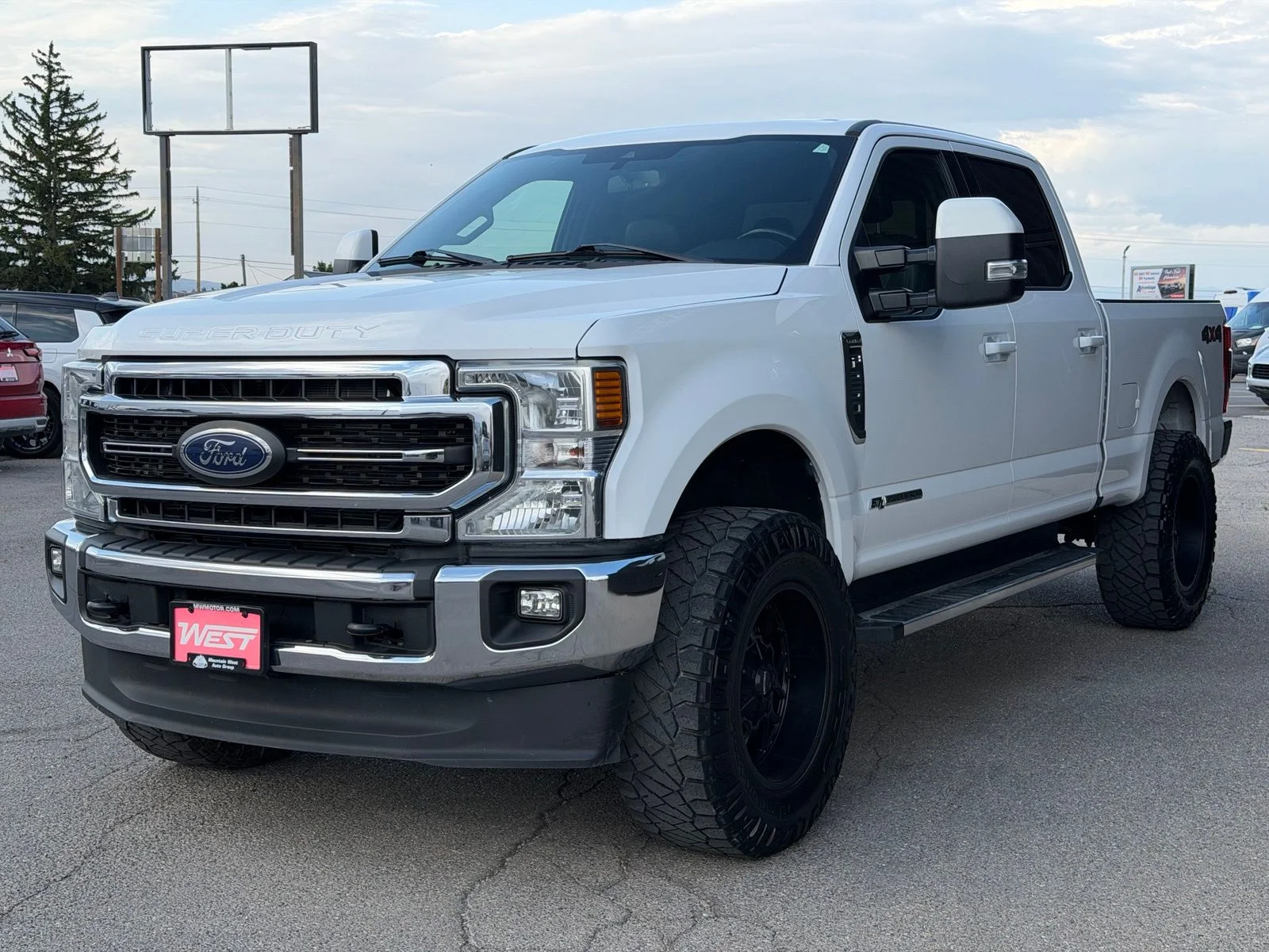 Used 2022 White Ford Lariat image 11