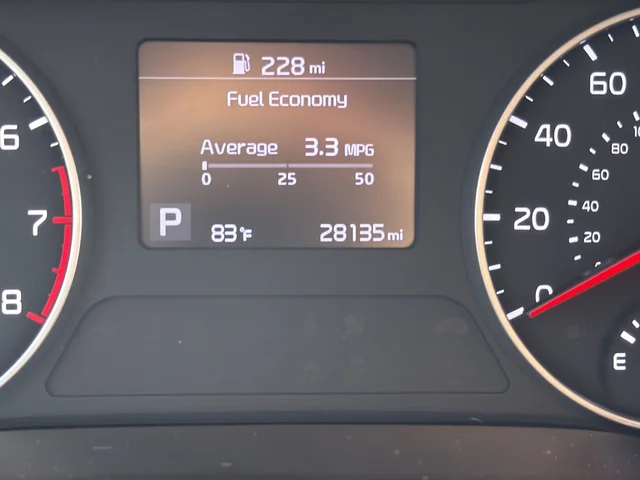 Certified Used 2022 White Kia LX image 12