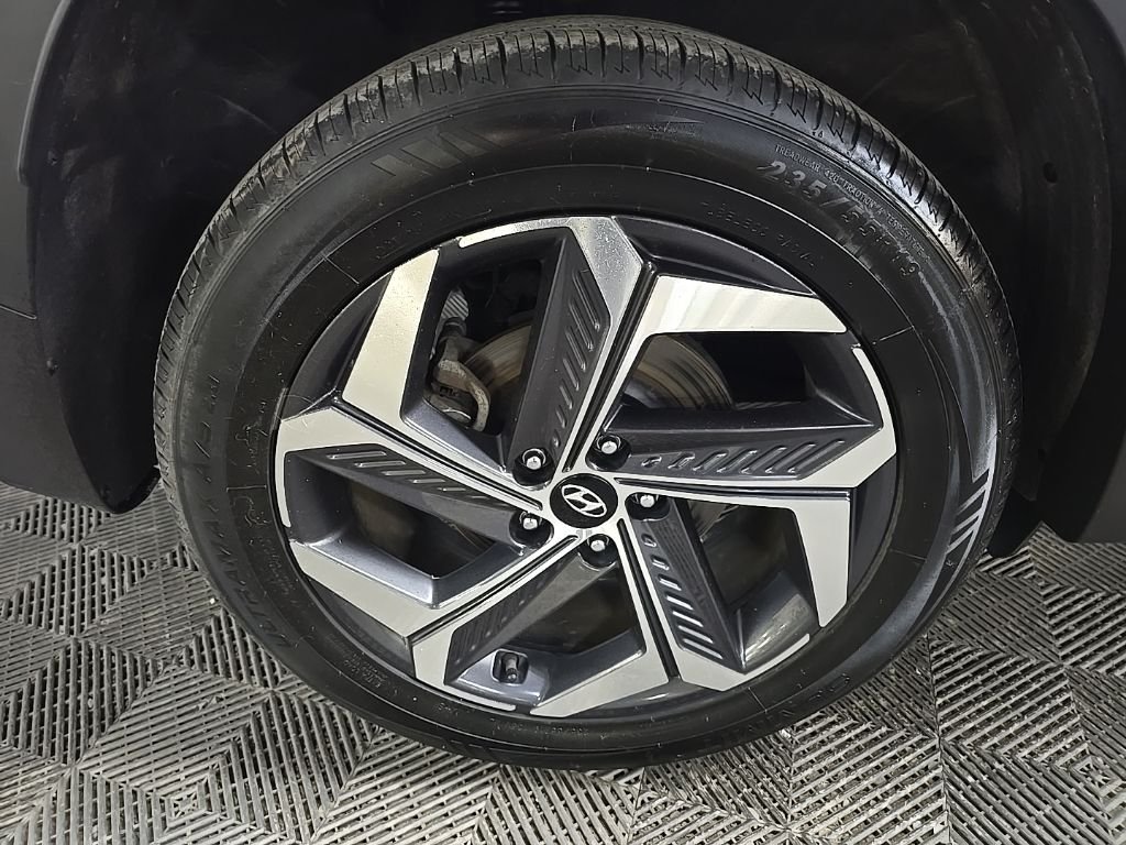 Used 2024 Shimmering Silver Hyundai SEL Convenience image 14