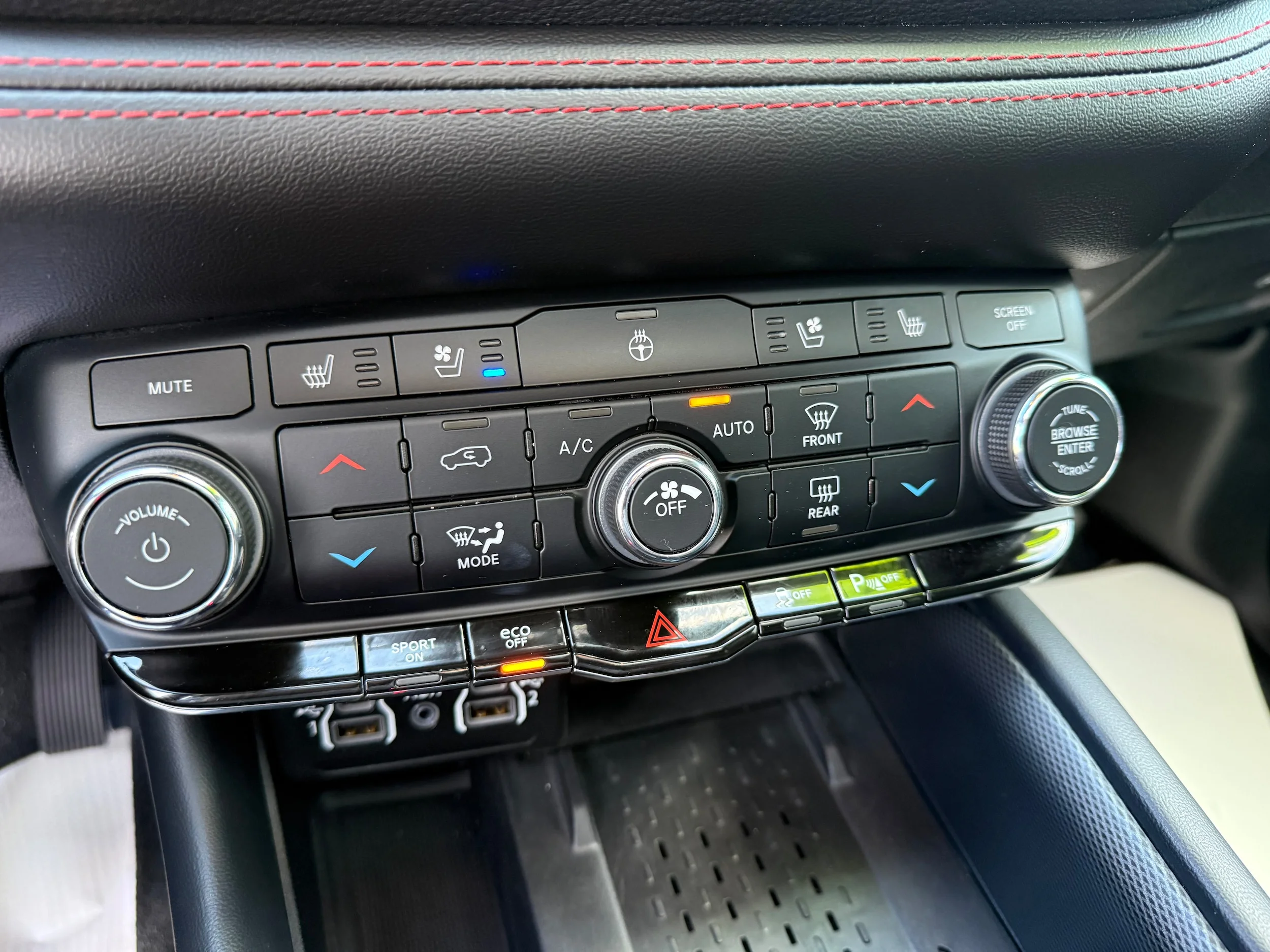 Used 2025 Octane Red Pearlcoat Dodge R/T Plus image 24