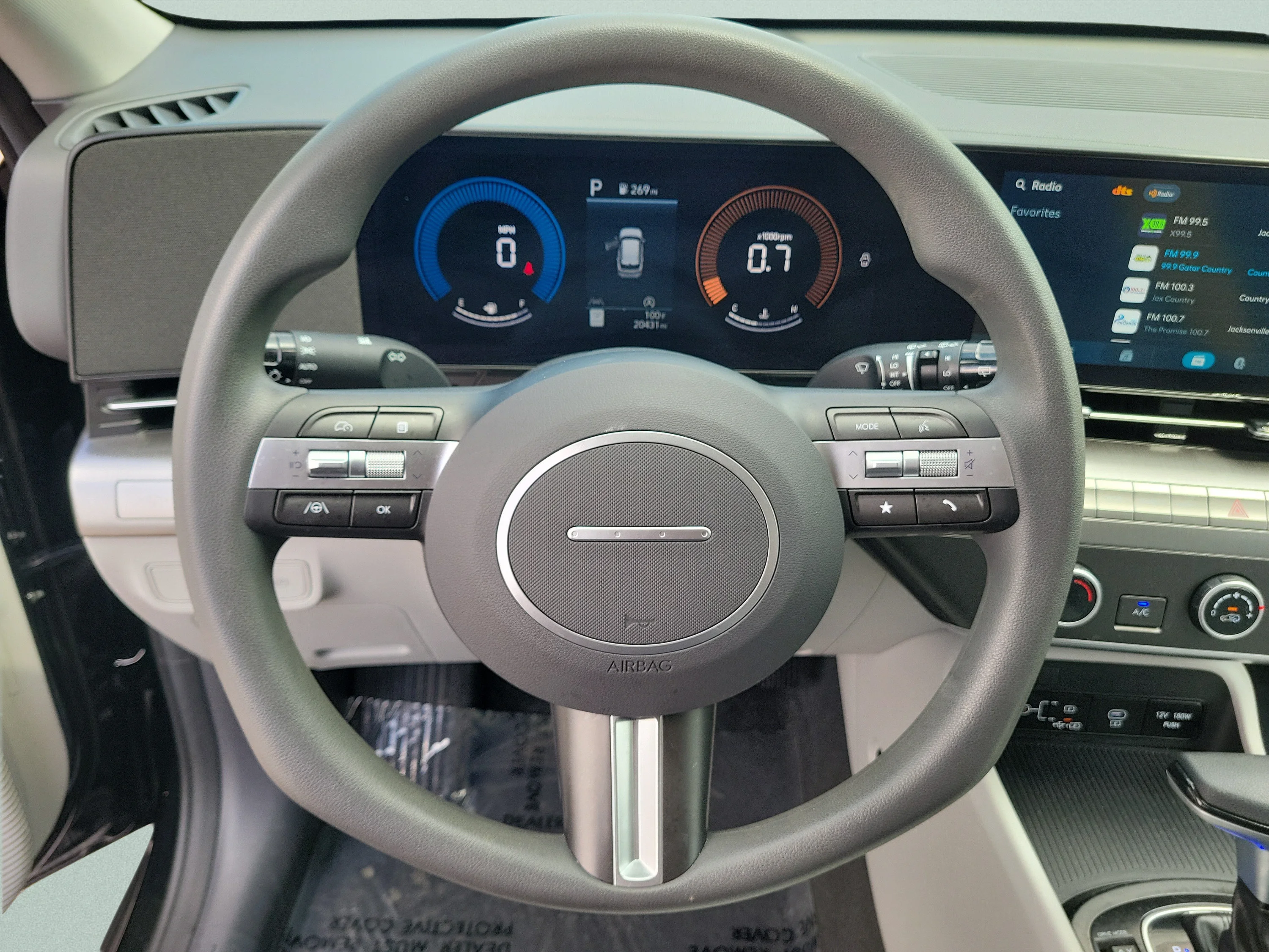 Used 2025 Abyss Black Pearl Hyundai SE image 19
