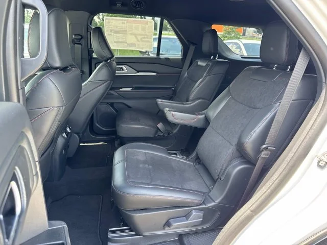 New 2026 Star White Metallic Tri-Coat Ford ST image 44
