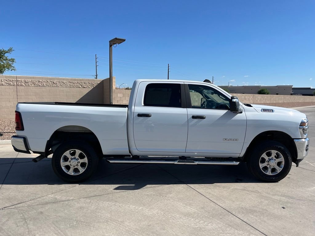 Used 2025 White Ram Big Horn image 9