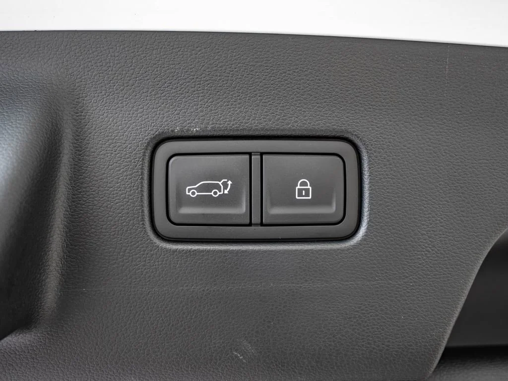 Used 2026 Creamy White Pearl Hyundai Calligraphy image 24