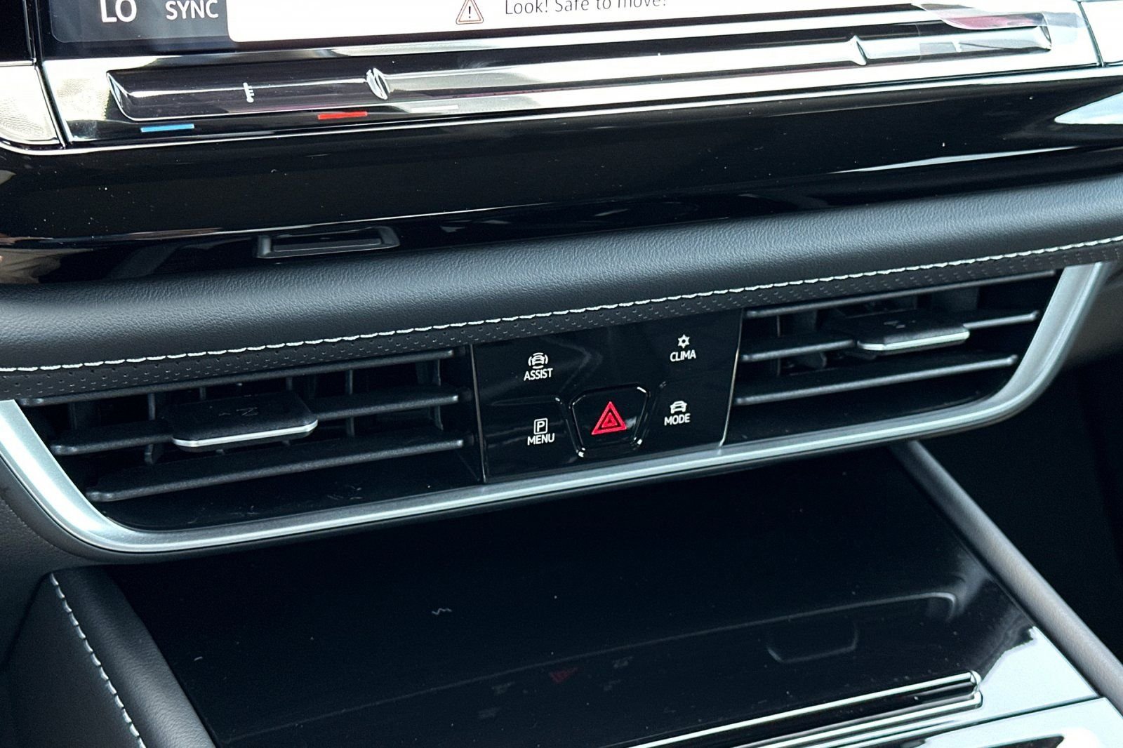 New 2026 Pure Gray Volkswagen 2.0T SE w/Technology image 20