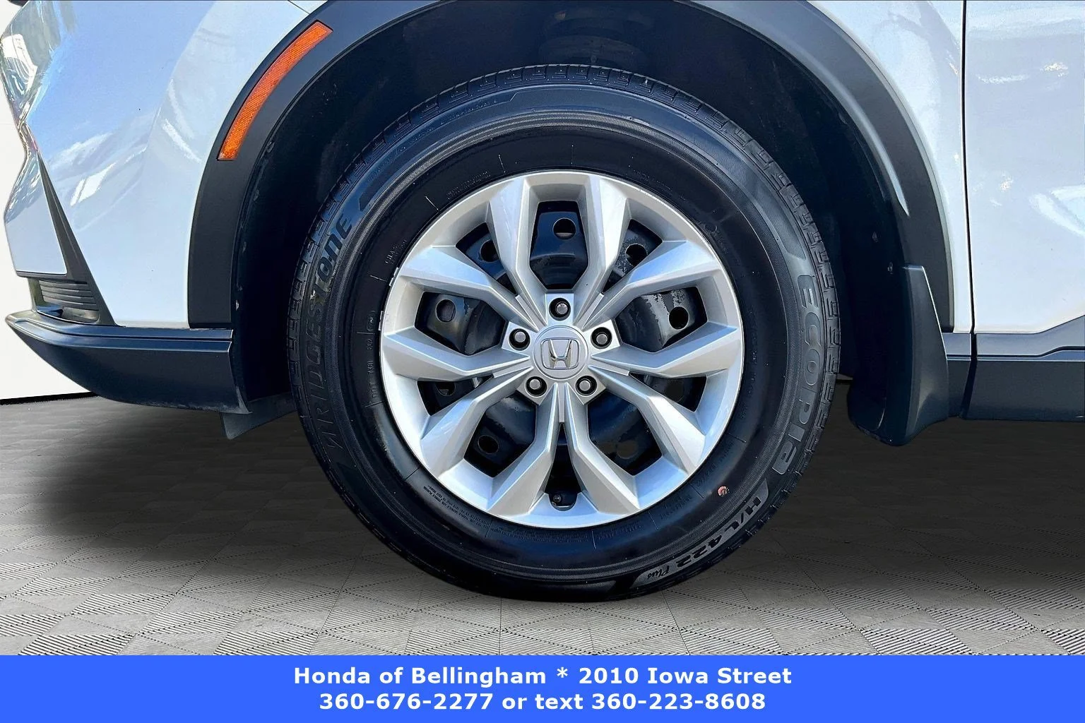 2024 Honda CR-V LX - Photo 29