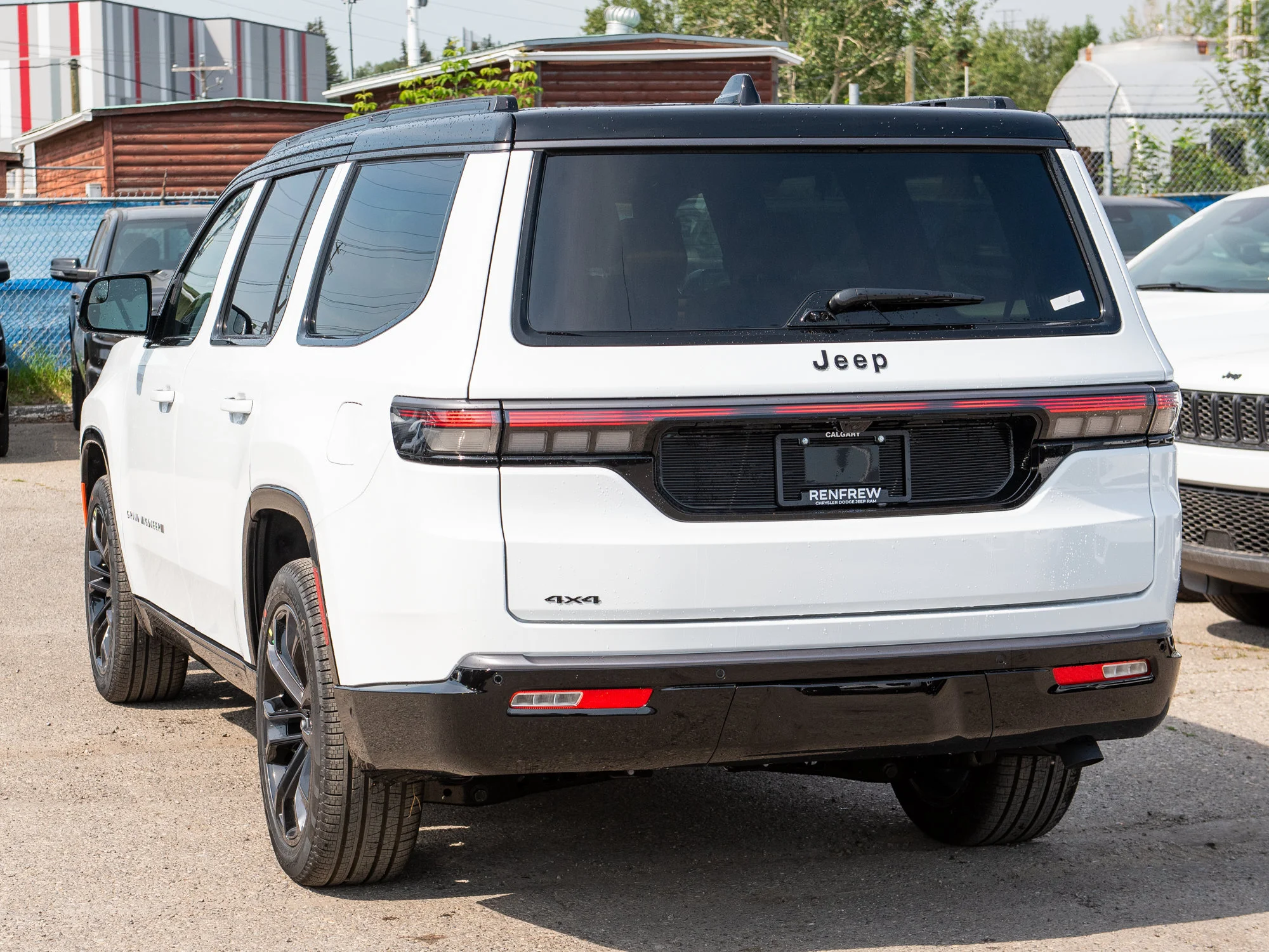 New 2026 White Jeep Summit Reserve* image 3