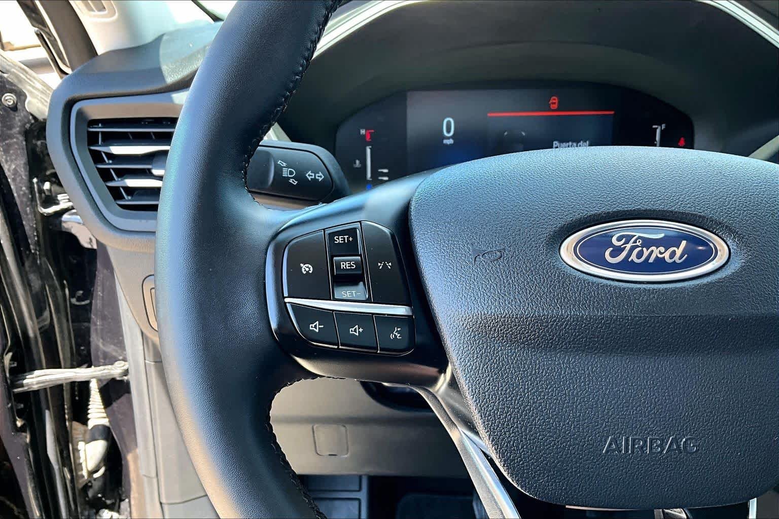 Used 2024 Agate Black Ford Active image 23