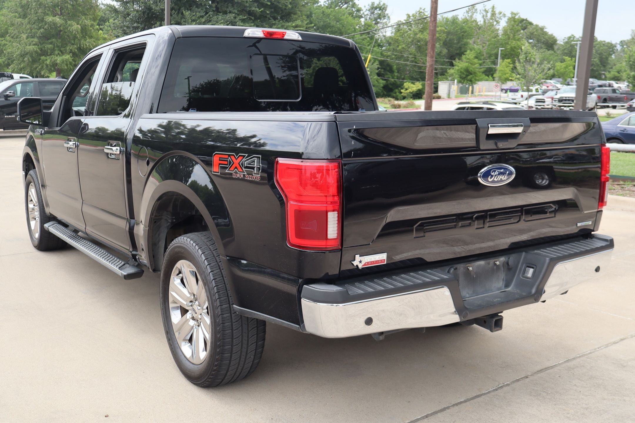 Used 2020 Black Metallic Ford XLT image 6