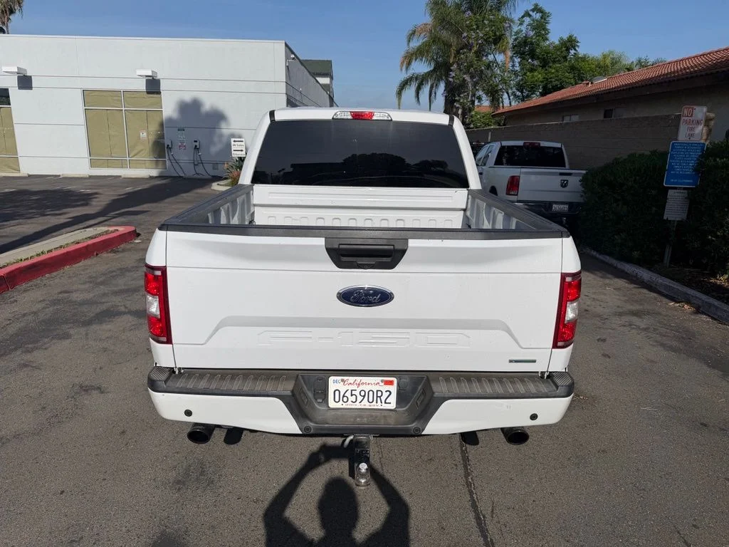 Used 2018 White Ford XL image 11