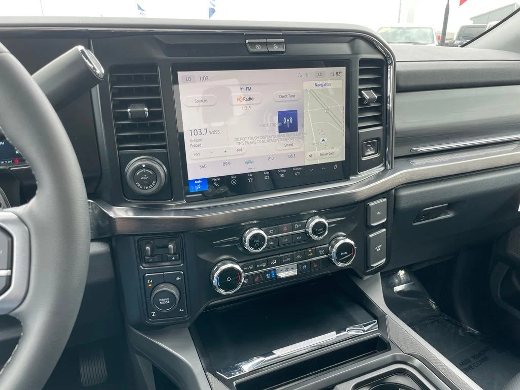 New 2026 Glacier Gray Metallic Tri-Coat Ford F-250® Lariat® image 10