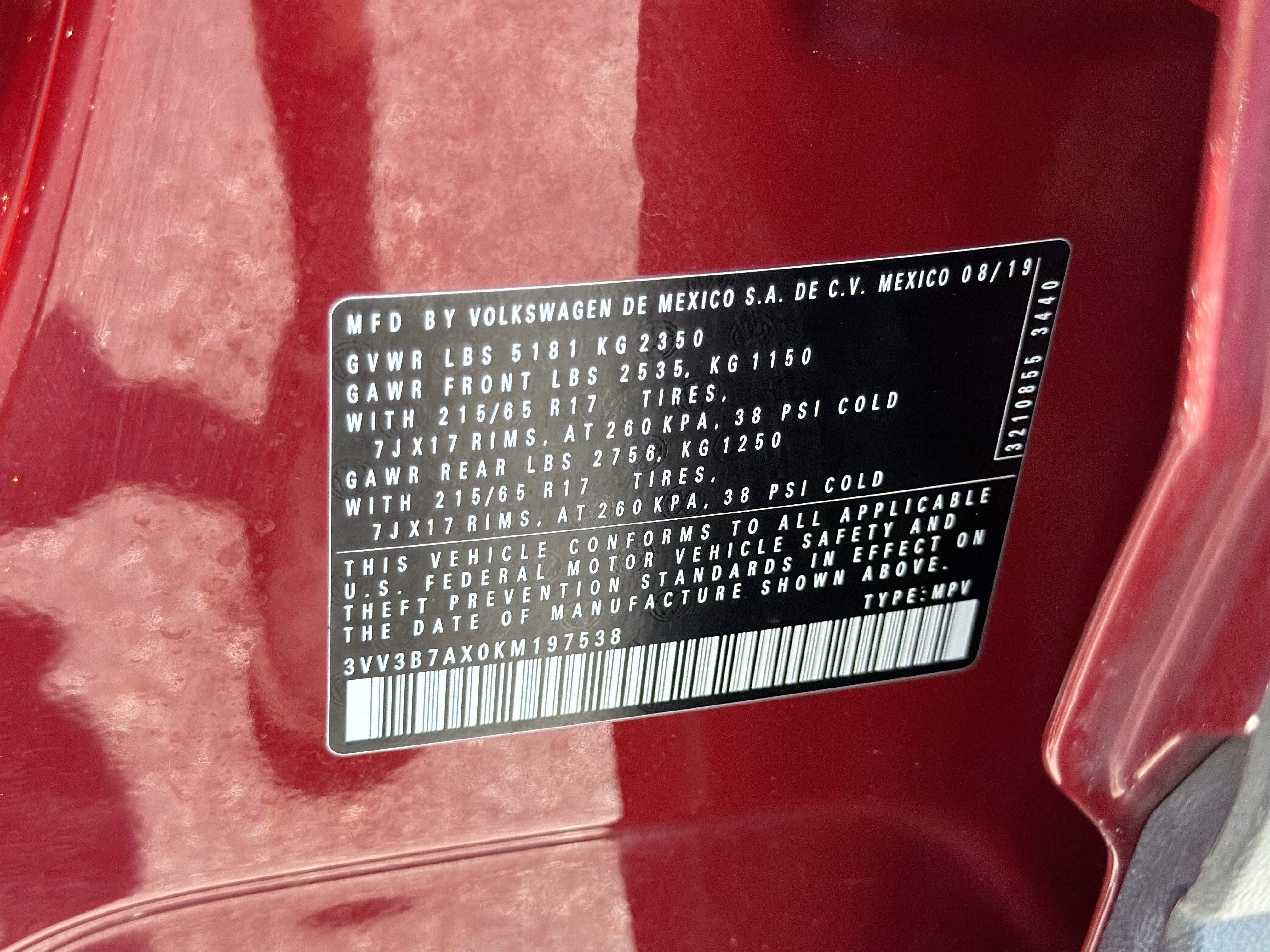Used 2019  Volkswagen SE image 32