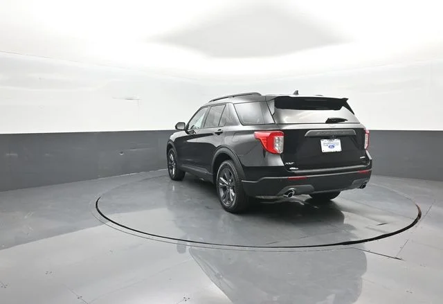 Used 2023 Black Ford XLT image 5