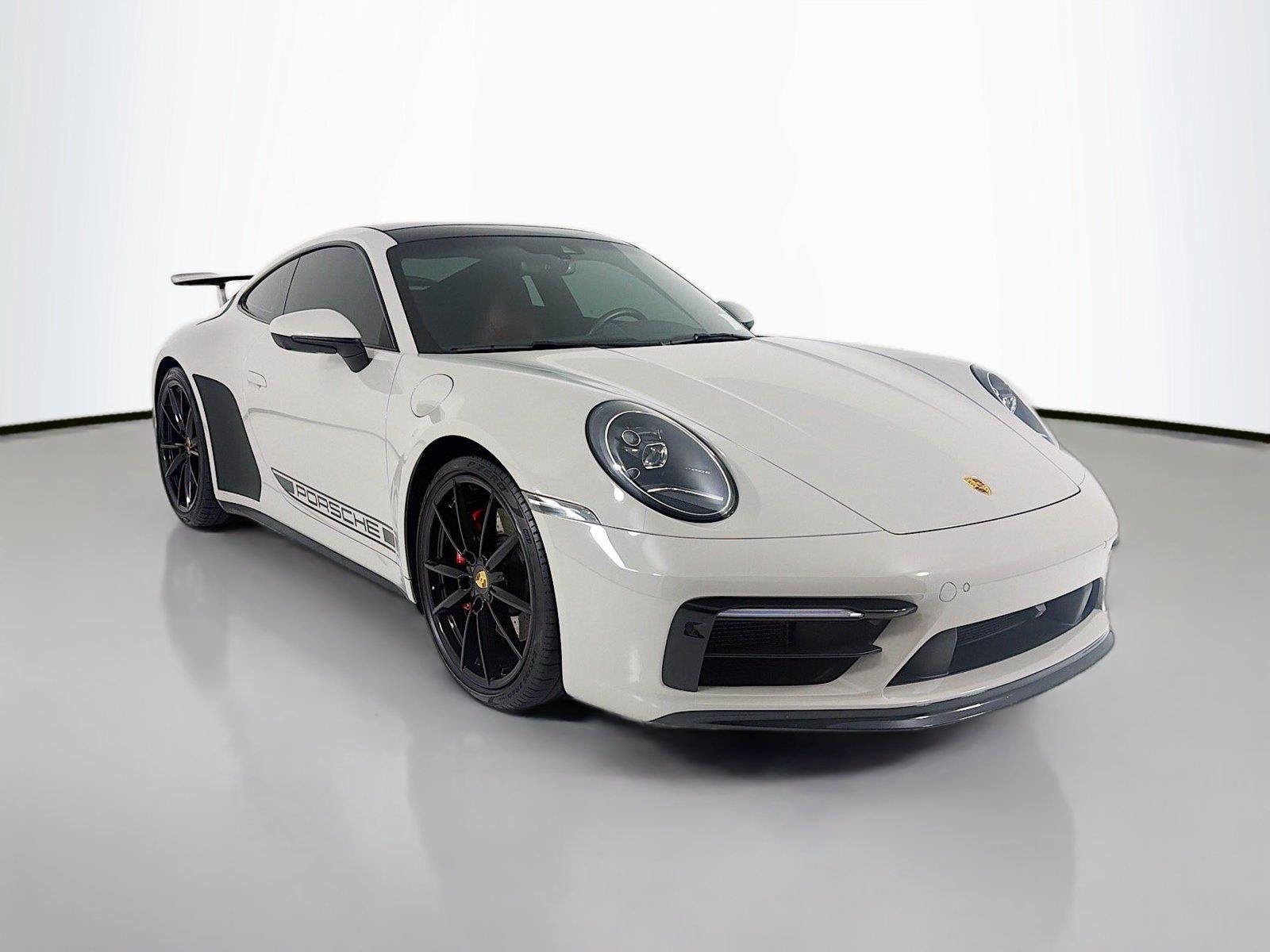 Used 2022 Chalk Porsche Carrera S image 26