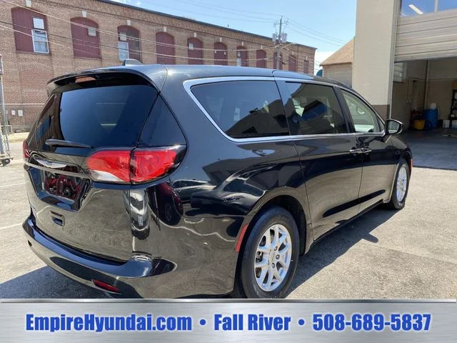 Used 2023 Black Chrysler LX image 24
