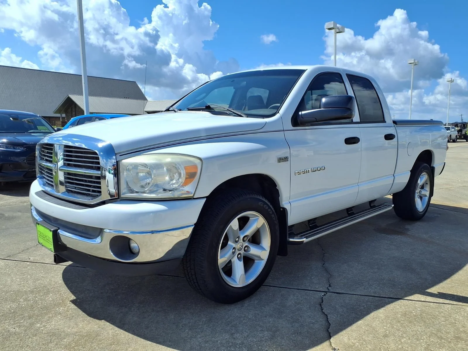 Used 2007 White Dodge SLT image 5