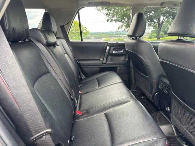 Used 2020 Gray Toyota Venture image 12