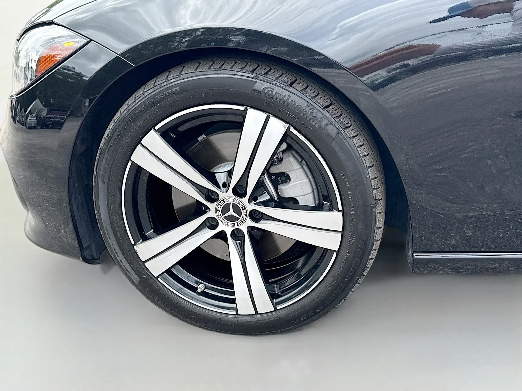 Used 2022 Obsidian Black Metallic Mercedes-Benz C 300 image 43
