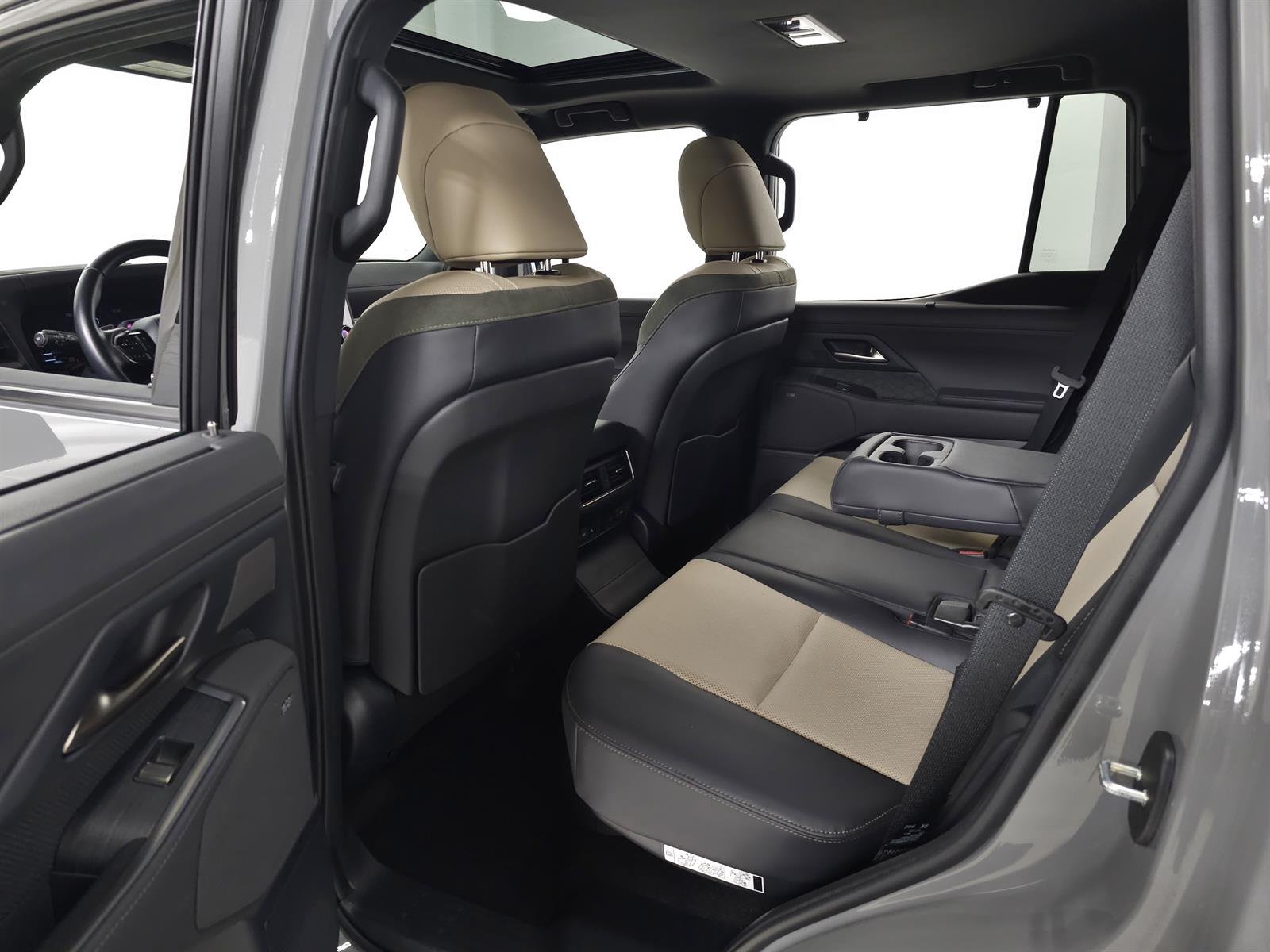 Certified Used 2024 Gray Lexus OVERTRAIL+ image 36