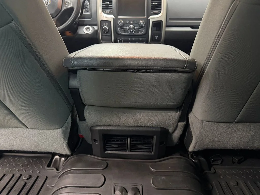 Used 2015 Bright Silver Metallic Clearcoat Ram Big Horn image 31