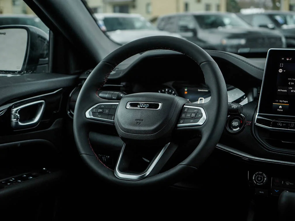 2026 Jeep Compass Trailhawk - Photo 16