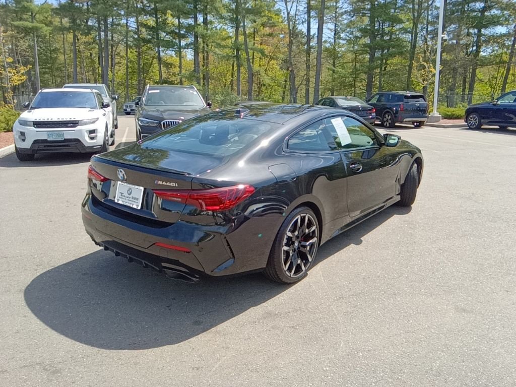 Used 2026 Black Sapphire Metallic BMW M440i xDrive image 9