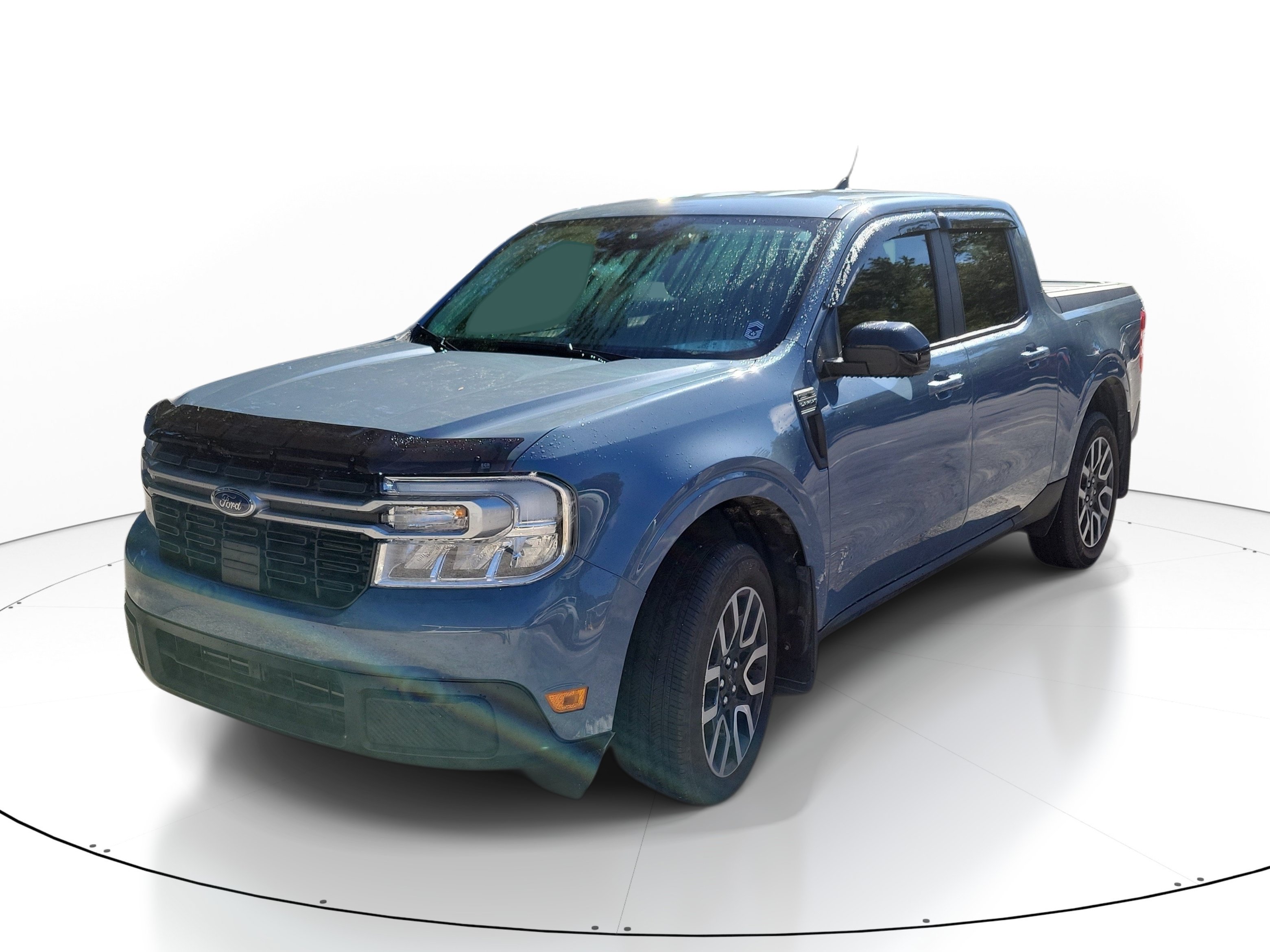 Used 2024 Azure Gray Metallic Ford LARIAT image 2