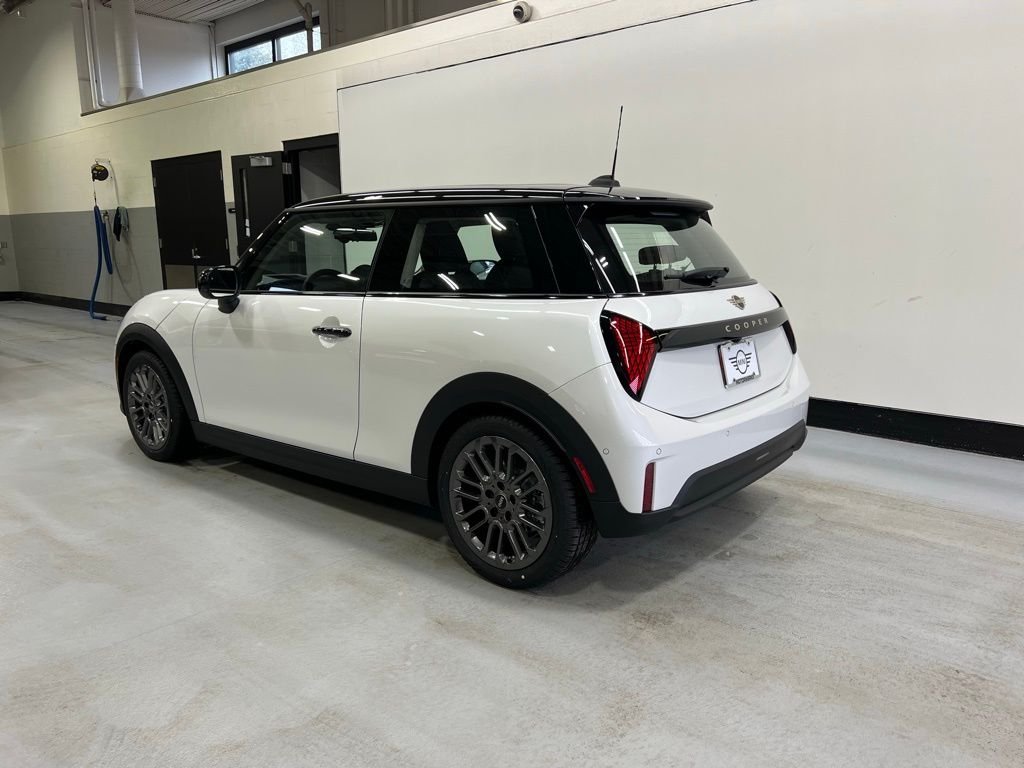 2025 MINI Hardtop 2 Door Base - Photo 3
