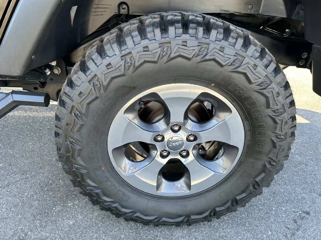 Used 2018 Black Jeep Unlimited Sport image 13