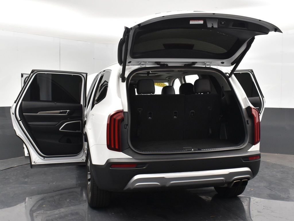 Used 2021 White Kia EX image 39