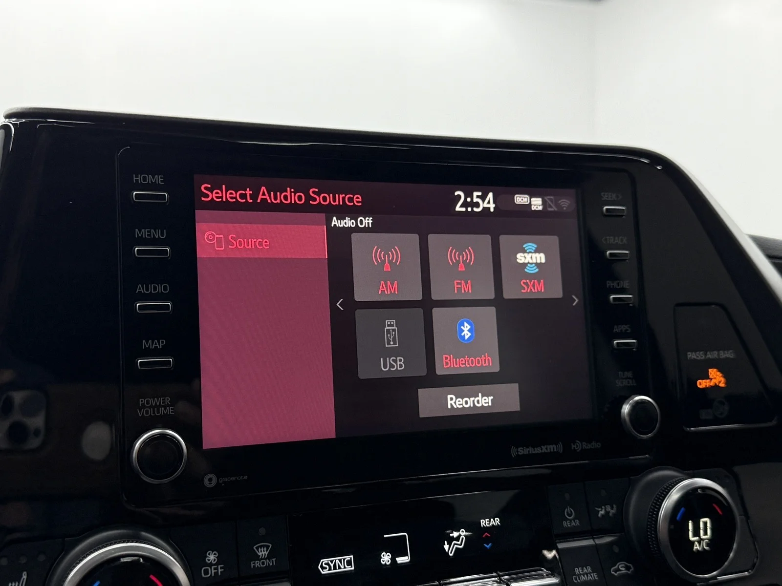 Used 2022 Magnetic Gray Metallic Toyota Hybrid XLE AWD image 20