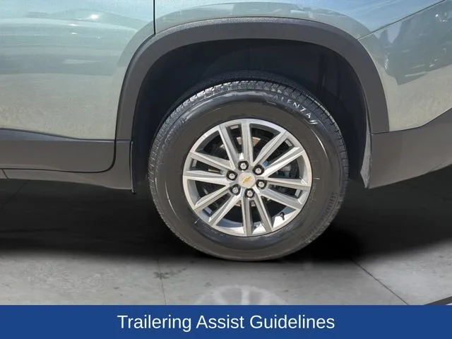 Used 2023 Silver Sage Metallic Chevrolet LT Cloth image 31