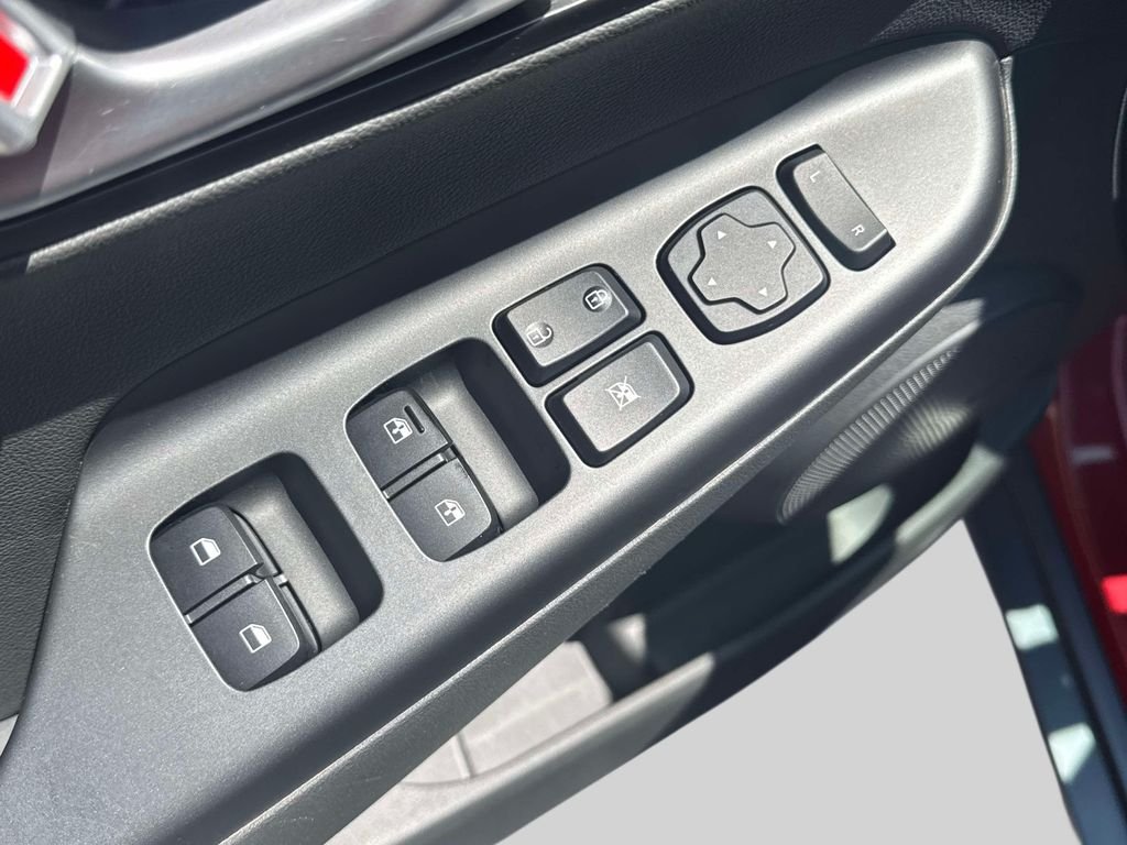 2022 Hyundai Kona Limited - Photo 17