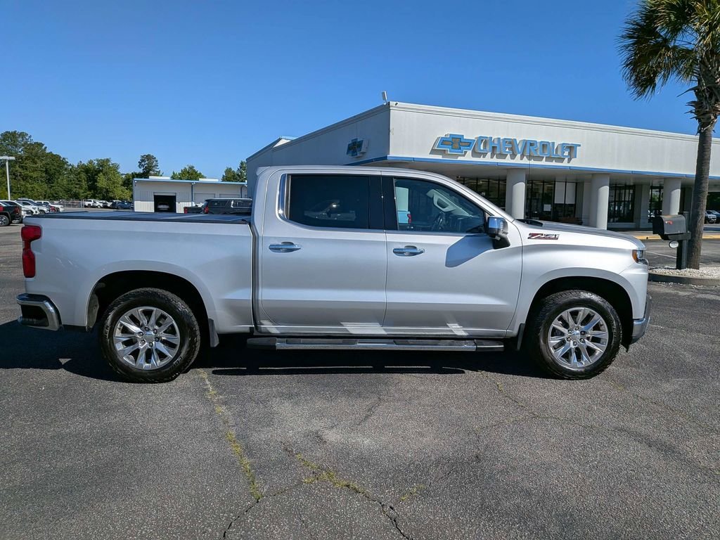 Used 2022 Silver Chevrolet LTZ image 5