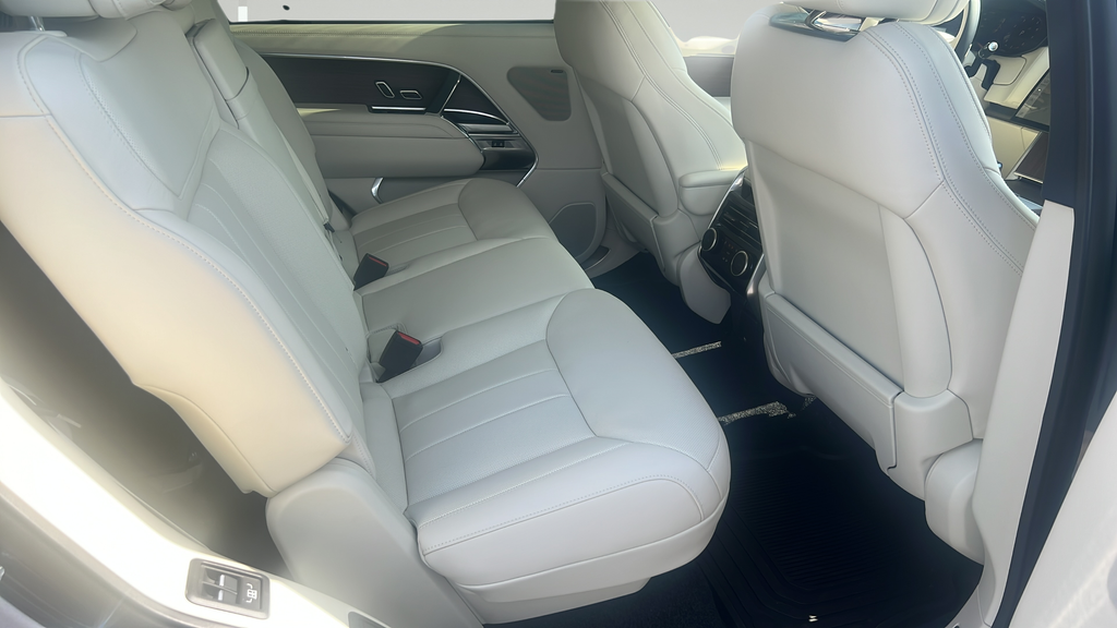 2026 Land Rover Range Rover SE - Photo 20