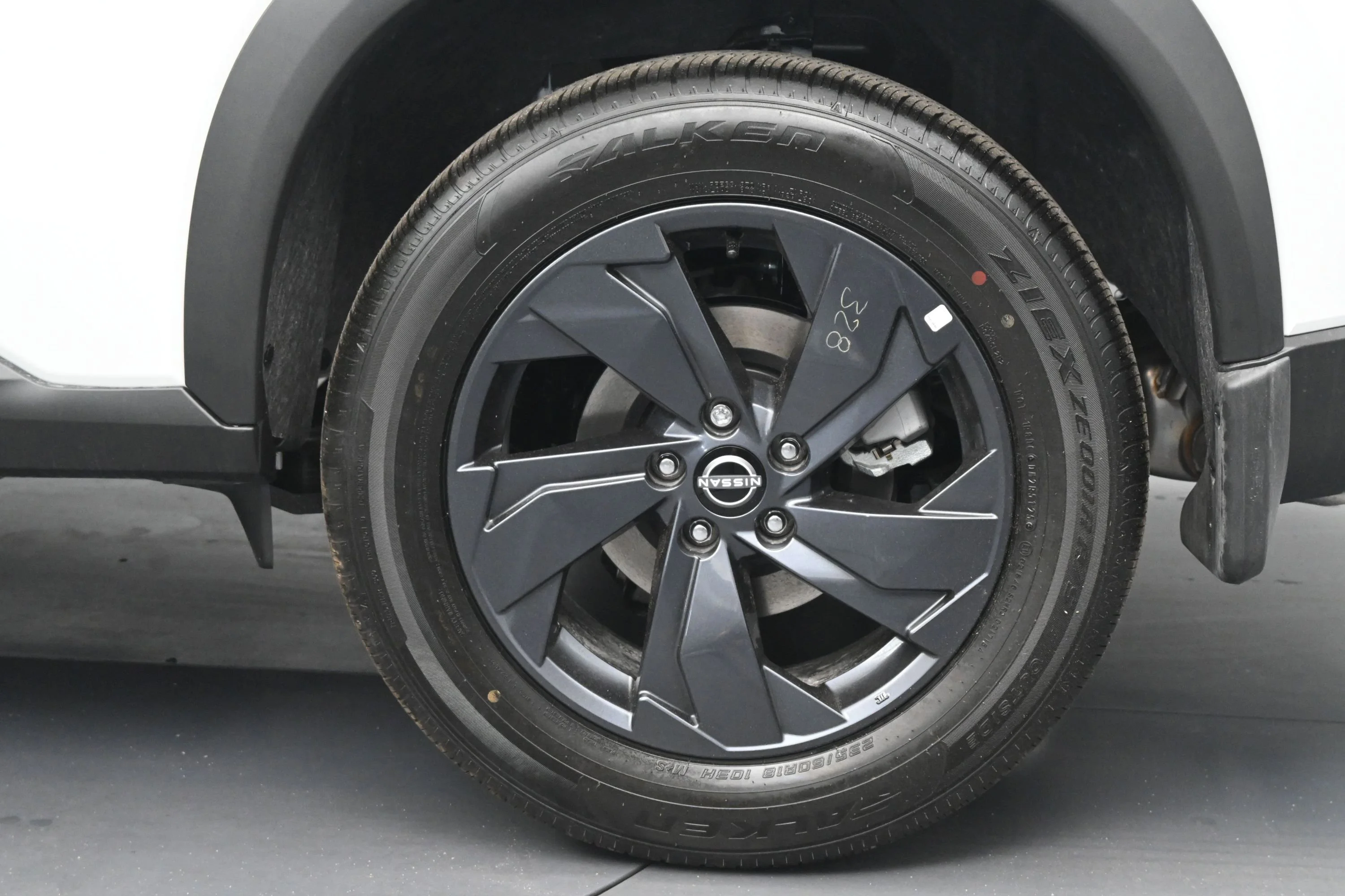 New 2026 Everest White Pearl TriCoat Nissan SV image 20