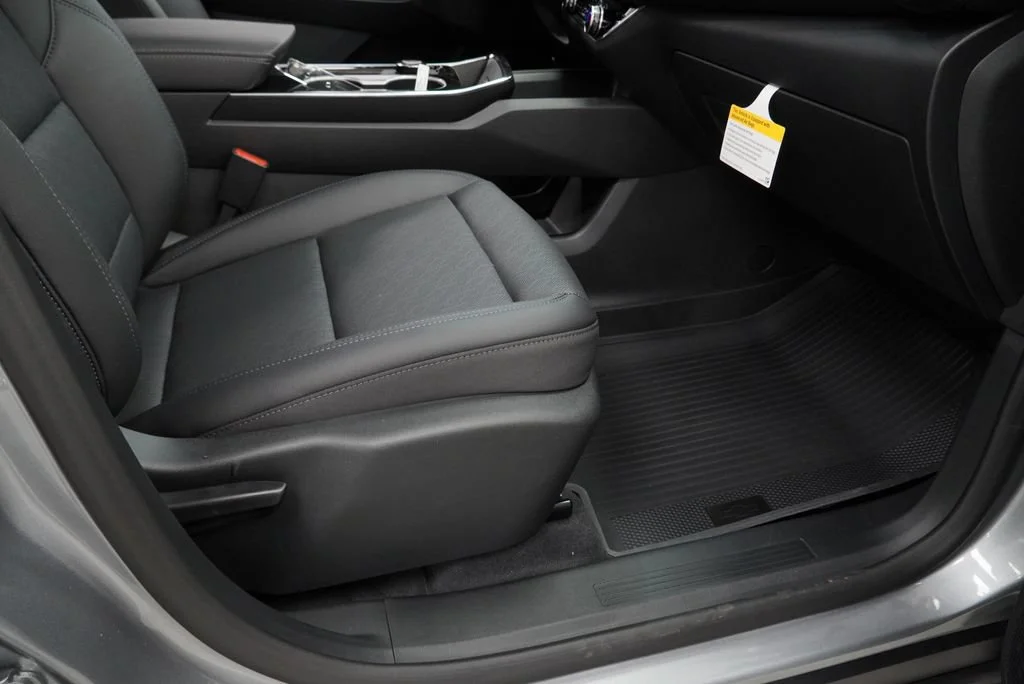 New 2027 Sterling Gray Metallic Chevrolet LT image 30