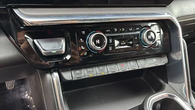 Used 2023 Sterling Metallic GMC Denali Ultimate image 31