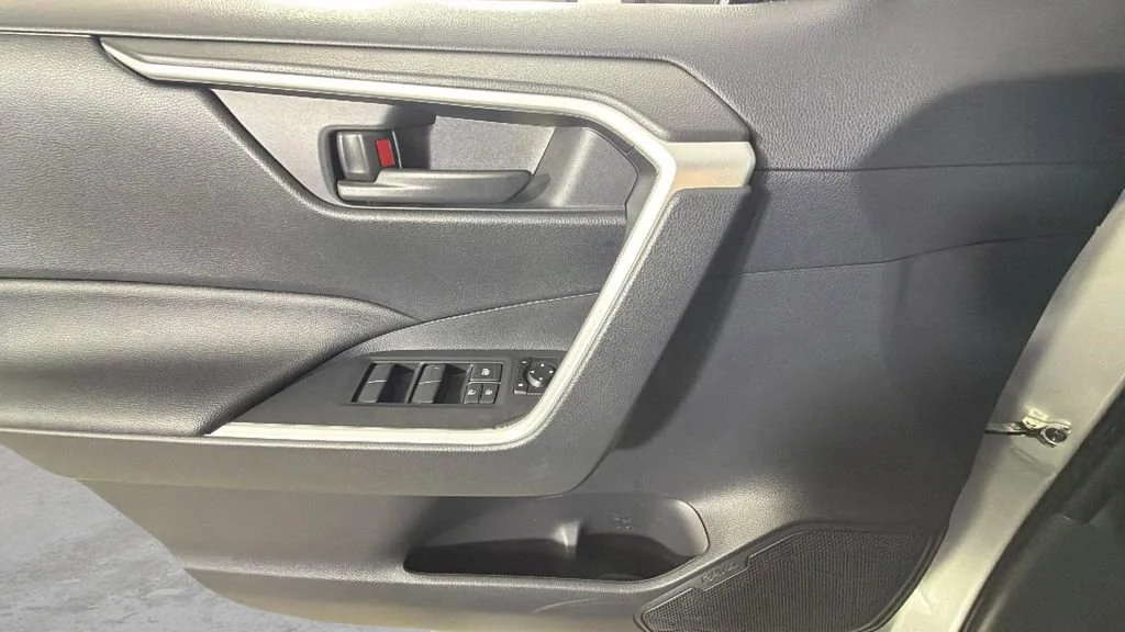 Used 2025 Silver Toyota LE image 24