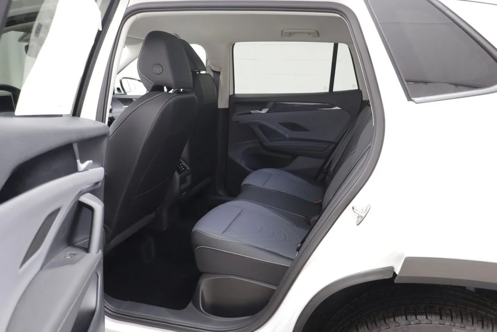 New 2026 Pure White Volkswagen 2.0T SE image 14