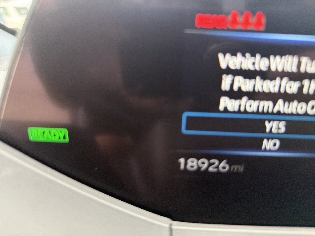 2025 Toyota Prius Limited - Photo 13