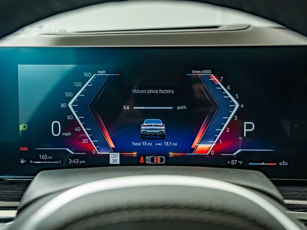 New 2027 Gray Metallic BMW xDrive40i image 24