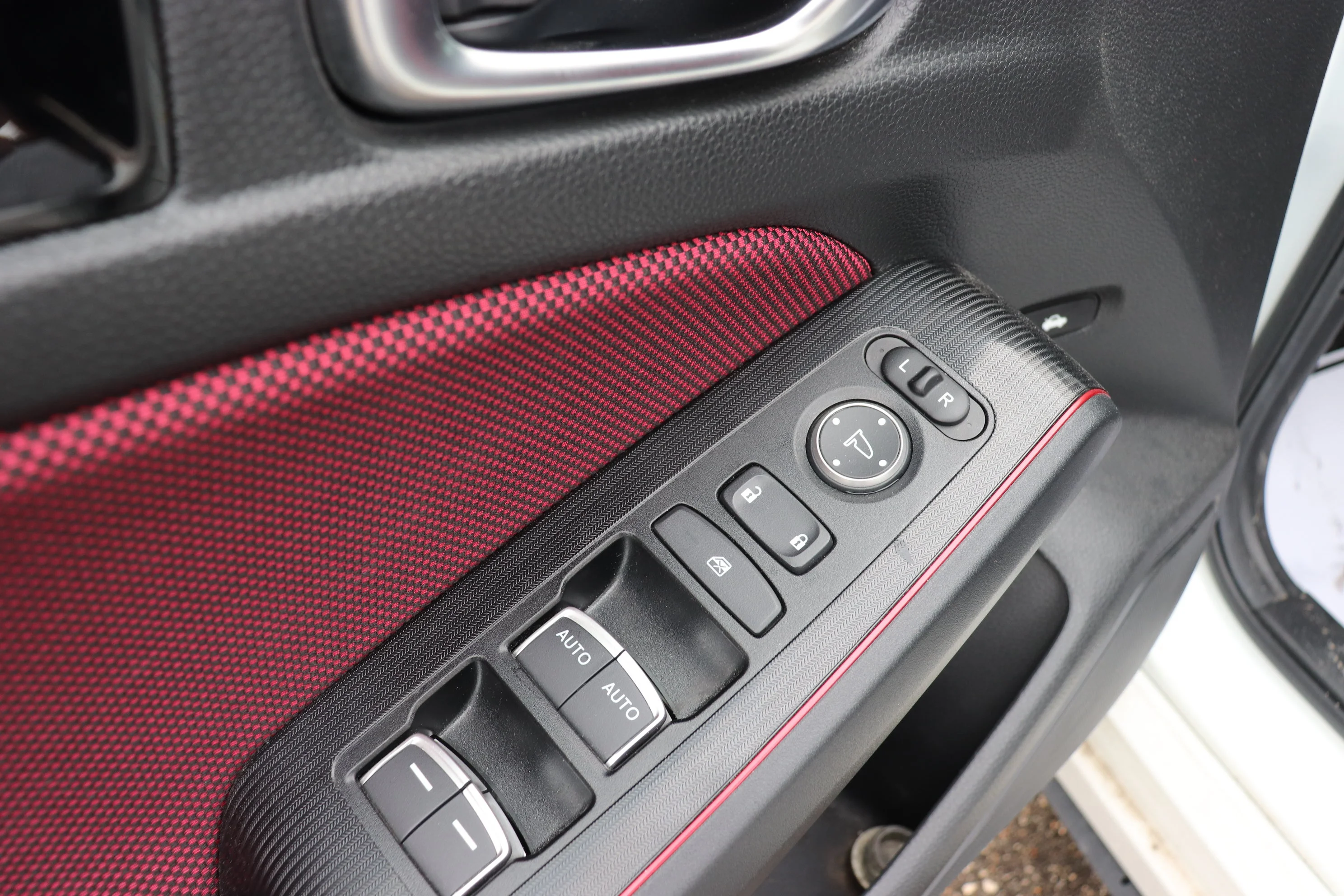 Used 2025  Honda Manual image 9