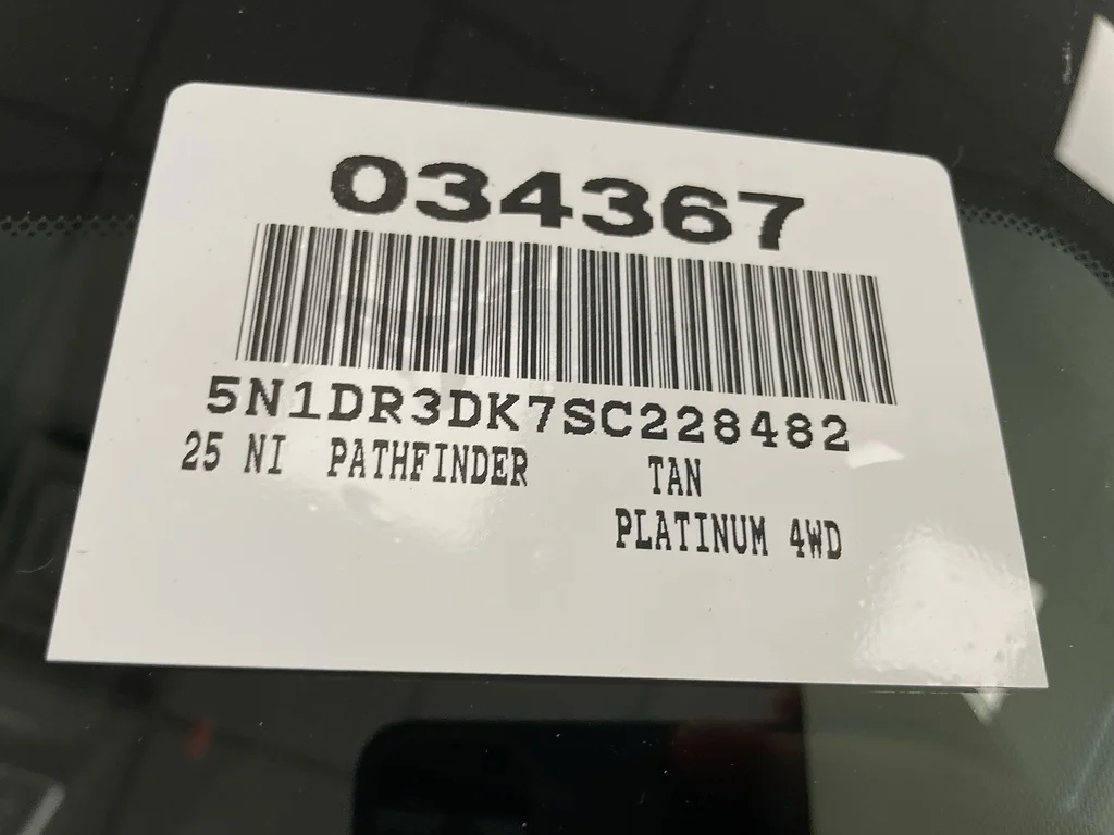 Used 2025 TAN Nissan Platinum image 35