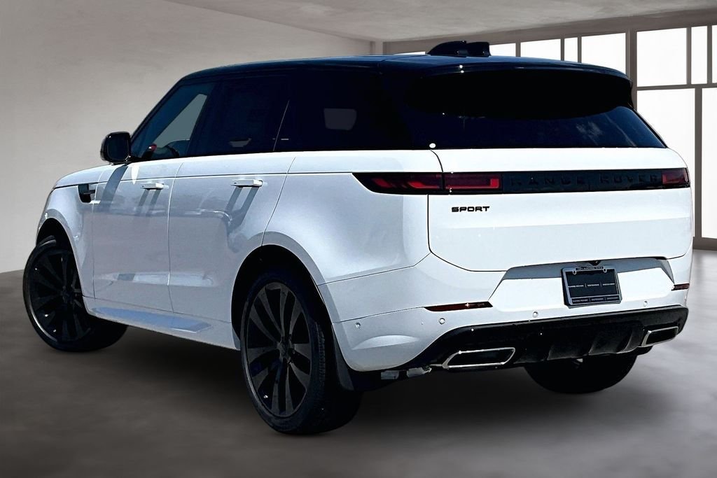 New 2026 Fuji White Land Rover Dynamic SE image 3
