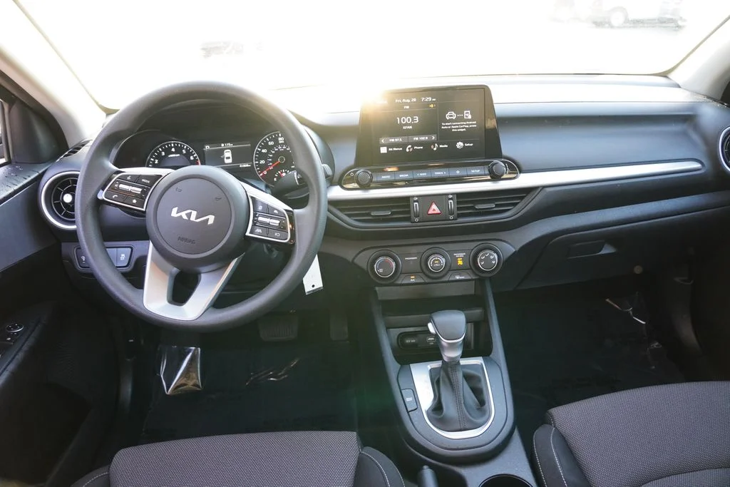 Used 2023 Gravity Gray Kia LXS image 18
